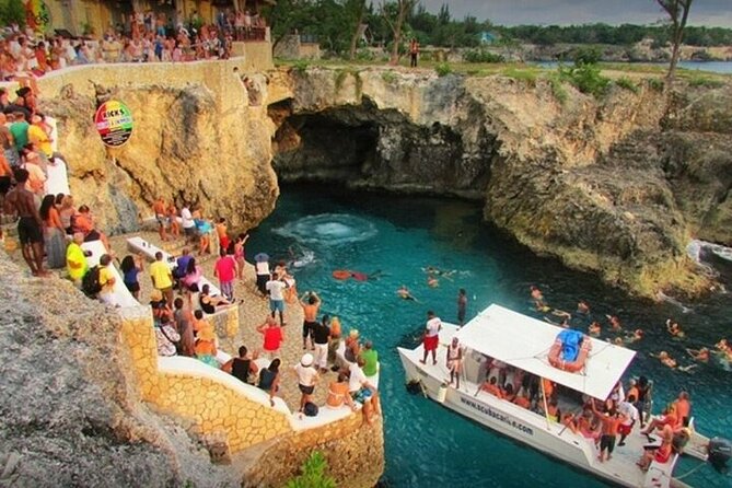 3 to 5 Hour Private Herbal Tour Shopping and Dinner at Ricks Cafe - Key Highlights to Know Before You Go