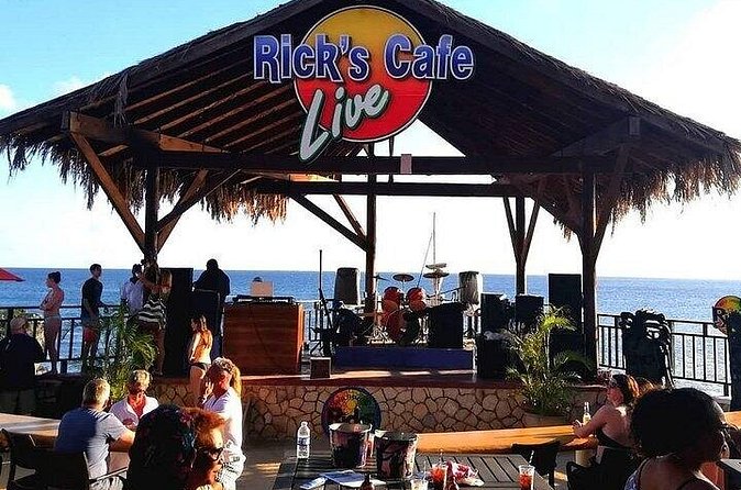 3 to 5 Hour Private Herbal Tour Shopping and Dinner at Ricks Cafe - Price and Value: What You’re Actually Paying For