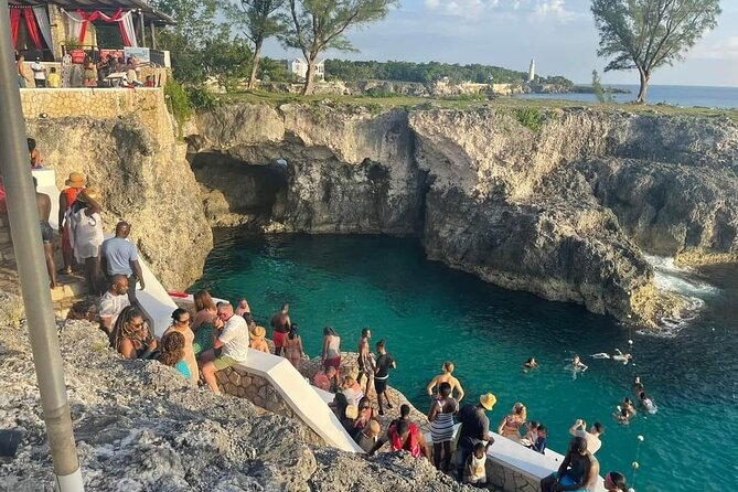 7 Mile Beach and Rick's Cafe in Negril from Montego Bay Private Tour - Price and logistics: what $120 covers, and what might cost extra