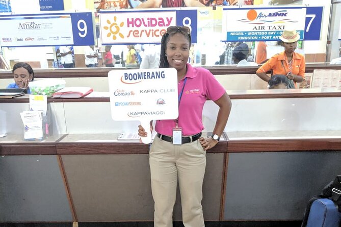 Airport Shuttle from Montego Bay (MBJ) to Hotel - Shared shuttle reality check: 10 minutes or up to 2 hours