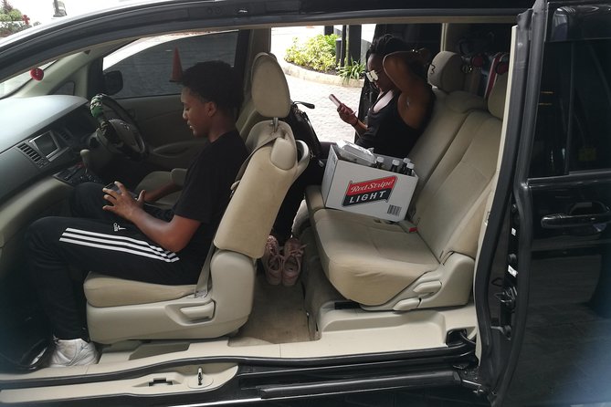 Airport Transfer MBJ Montego Bay to Kingston - En route stops for food, coconut water, and fruit breaks