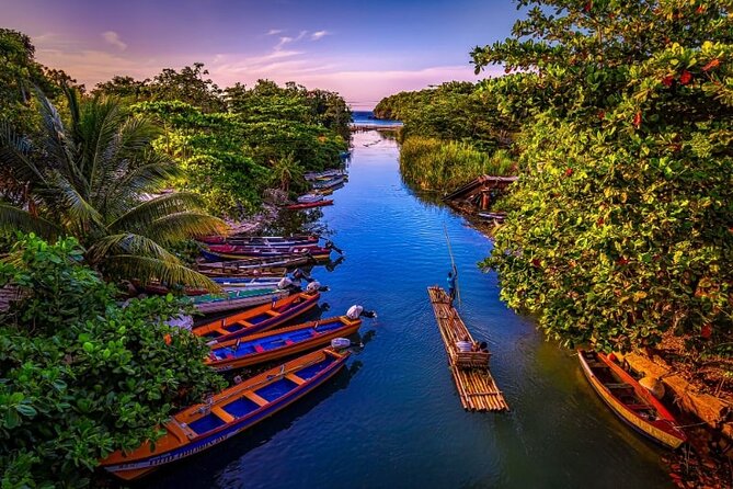 Bamboo rafting and Horseback ridding - Ocho Rios highlights: Fern Gully, craft markets, and real local stops