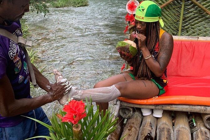 Bamboo Rafting & Clear Kayak Photoshoot Combo in Montego Bay - What You Get for Photos and Video: Edited Picks Plus Raw Files