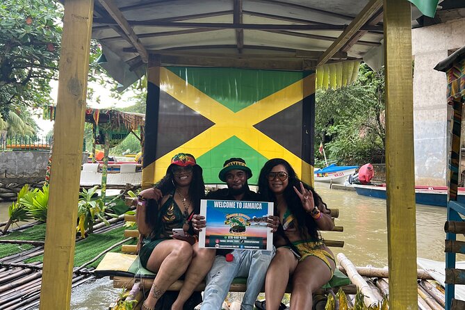 Bamboo Rafting & Limestone Foot Massage on the River - Optional shopping stop, and how to handle it