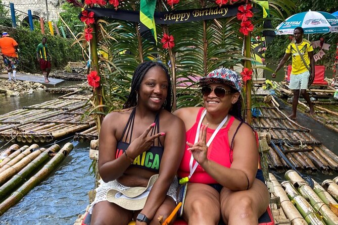 Bamboo Rafting Montego Bay - Photo and Video Moments: Glamour Shots and the Pretend-Captain Bit