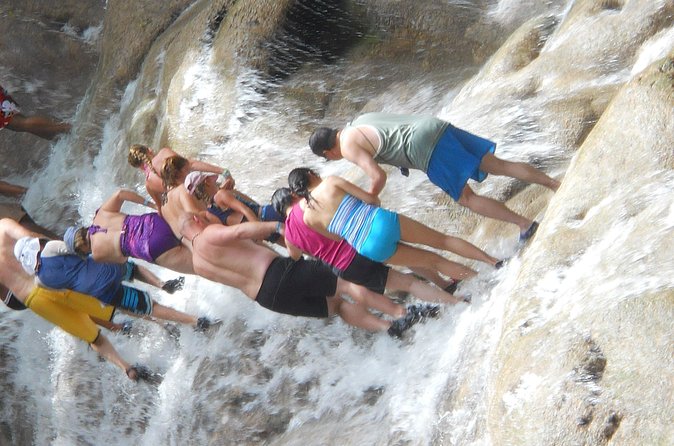 Blue Hole and Dunn's River Falls from Montego Bay - The timing: how a 6.5-hour day stays fun