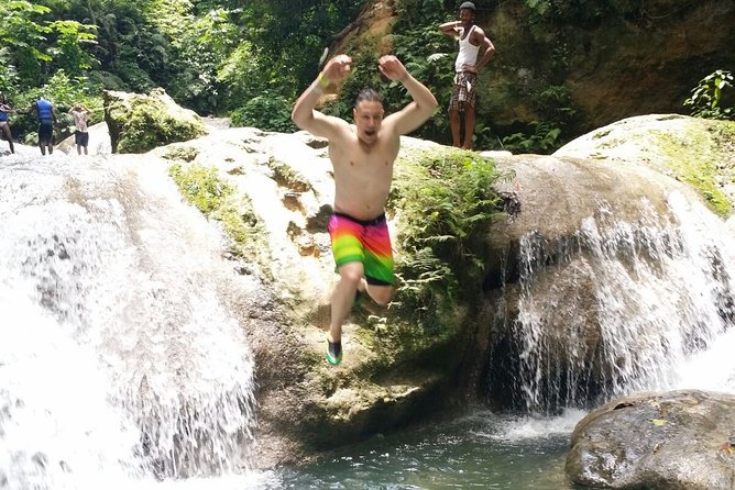 Blue Hole and River Tubing Tour from Falmouth - Stop 2: White River tubing for a slower kind of adventure