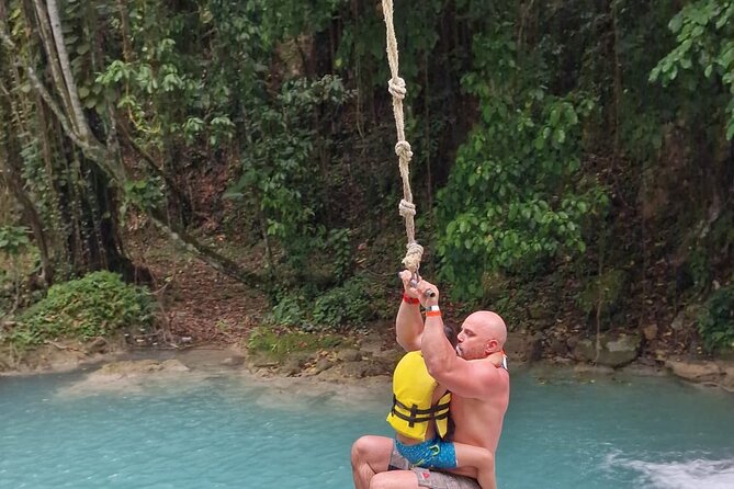 Blue Hole and Shopping in Ochi Rios - Ocho Rios Shopping: How to Spend Wisely in a Short Window
