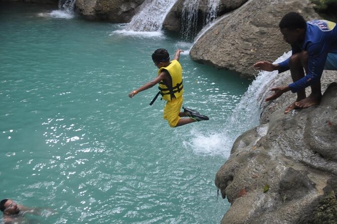 Blue Hole and Shopping in Ochi Rios - Ocho Rios Shopping Break: Souvenirs and Local Finds Without the Rush