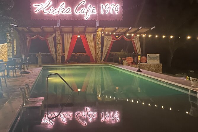 Blue Hole Mineral Swim, Negril Ricks Cafe, & Herb Farm Combo Tour - Rick’s Cafe sunset: cliffside views and the show