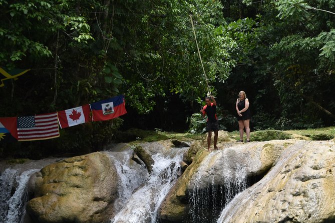 Blue Hole plus Secret Falls & Dunn's River Falls from Grand Palladium - Getting picked up near Lucea, and why the timing matters