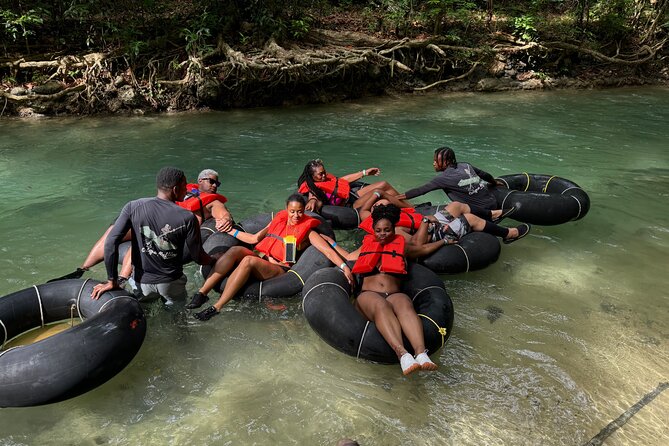 Blue Hole Secret Falls and River Tubing Private Tour - Drivers and guides: the human part that makes it feel easy