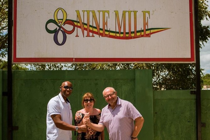Bob Marley Nine Mile and Dunn's River Falls Tour From Montego Bay - Getting picked up in Montego Bay, and what the private format really means