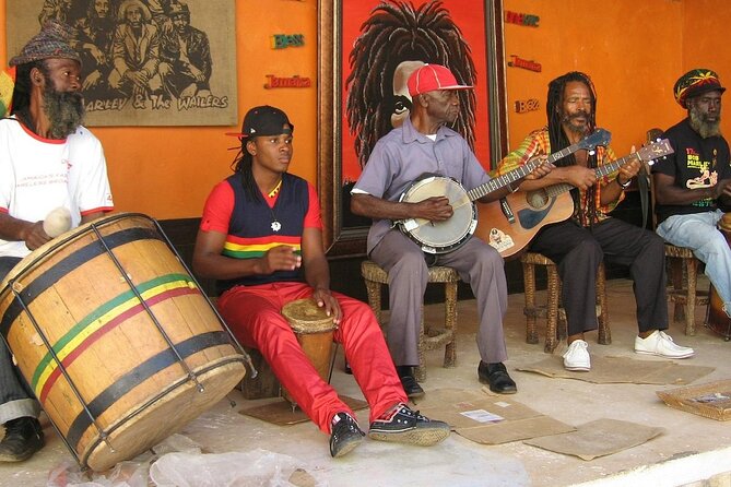 Bob Marley Nine Miles, sightseeing and local food and fruit stop - The Local Food and Fruit Stop: Make It a Personal Choice