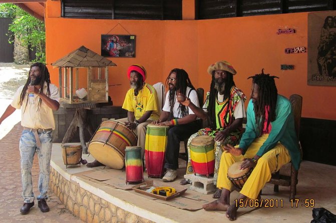 Bob Marley's Nine Mile Day-Trip with Admission & Guided Tour from Falmouth - Columbus Park in Discovery Bay, The Quick History Stop That Sets the Mood