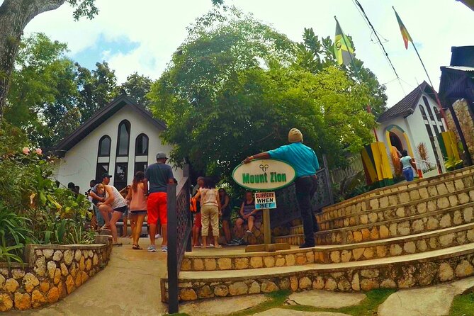 Bob Marley's Spirit of Reggae - The Nine Mile Experience - The ride from Montego Bay to St Ann, what to expect on the road