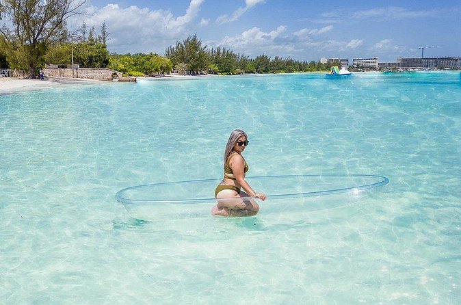 Clear Kayak Photoshoot in Montego Bay (Single) - Getting picked up: air-conditioned transport and private comfort