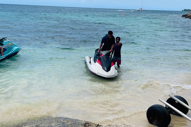 Customized Parasailing & JET-SKI - Transition to Parasailing: Shuttle Boat and Captain Boat Setup