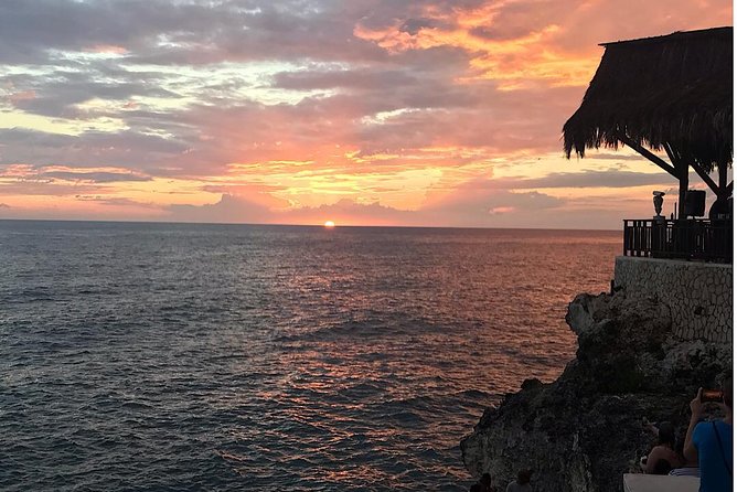 Day Tour Negril Beach & Ricks Cafe - Your Driver Really Makes the Day: Punctual Pickup and Personal Touch