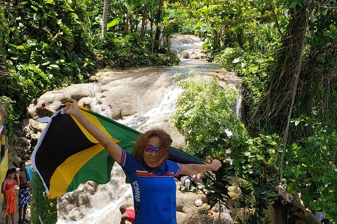 Dunn's Falls and Blue Hole Daytrip with Lunch from Montego Bay & Trelawny - Timing and pickup: how the day usually feels