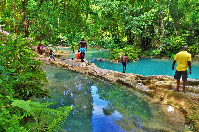 Dunn's River and Blue Hole with lunch combo from Montego Bay - What to pack for Dunn’s River and Blue Hole (so you enjoy it more)