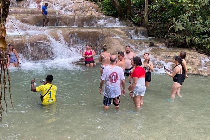 Dunn's River Falls and Tubing Combo Tour from Falmouth - Shopping in Ocho Rios: Taj Mahal, Soni’s Plaza, and a Craft Market