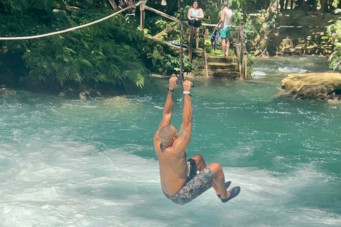 Dunn's River Park & Blue Hole Waterfall Combo from Montego Bay - Dunn’s River Falls trek: the 960-foot climb and its real-world pace
