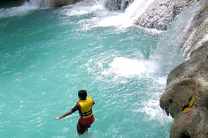 Dunns River Falls & Blue Hole Combo from Montego Bay with Pick Up - Jamaican Jerk Centre Lunch Stop: Plan Around the Uncertainty