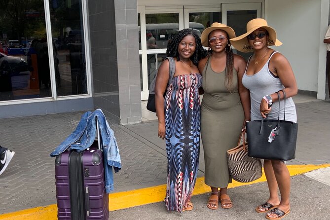 EXCLUSIVE AIRPORT / CRUISE PORT TRANSFER 1-4 Pax - Price and value: paying $70.50 per person for a private ride