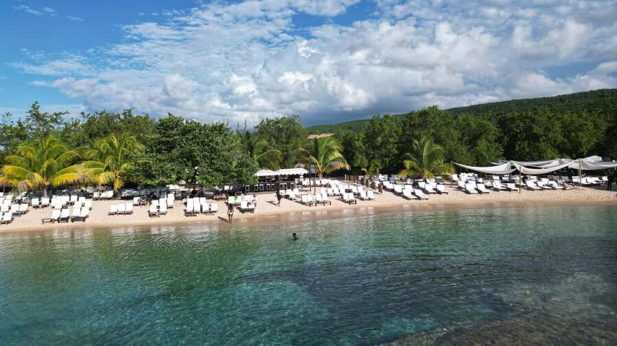 Falmouth: Bamboo Beach Break - Bamboo Beach Club in Falmouth: what 4 hours really buys you