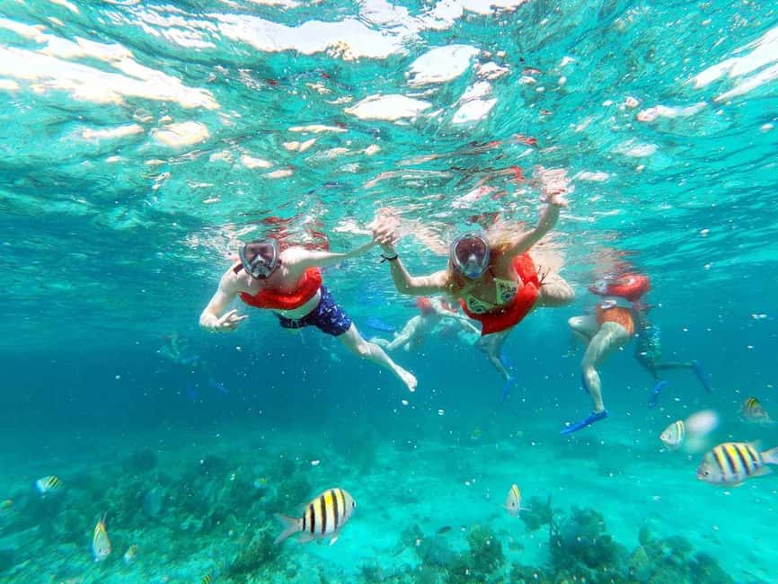 From Falmouth/Ocho Rios: Negril Beach and Catamaran Cruise - Catamaran Boarding at Knee-High Water and How Snorkeling Really Works
