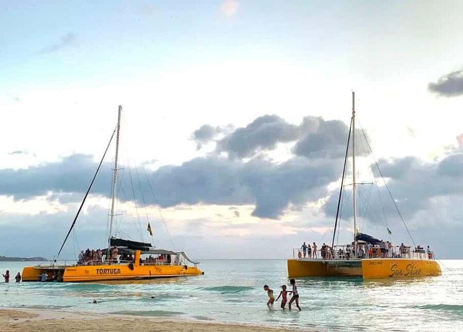 From Falmouth/Ocho Rios: Negril Beach and Catamaran Cruise - Road Trip Reality From Falmouth or Ocho Rios: Plan for a Long Ride