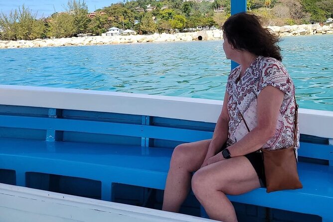 Glass bottom Boat Tour and Snorkeling Experience in Montego Bay - Glass-bottom views plus snorkeling at Doctor’s Cave Beach