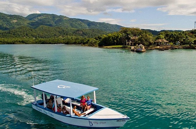 Glass bottom Boat Tour and Snorkeling Experience in Montego Bay - The glass-bottom boat: see coral without the whole-body commitment