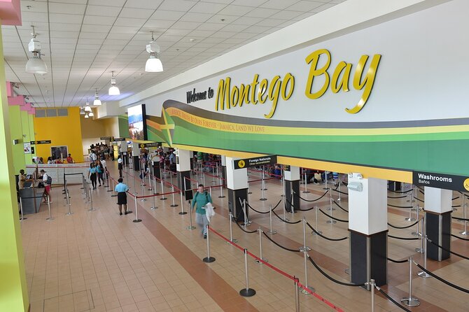 Hedonism ll Resort Private Airport Transfer - Montego Bay to Hedonism II: the simple point-to-point plan