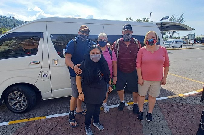 Hideaway at Royalton Blue Waters Montego Bay Airport Transfer - What’s Included: Bottled Water, Snacks, and Adult Drinks
