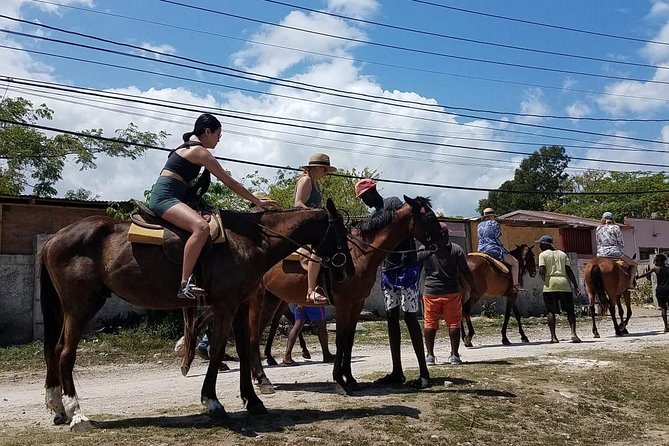 Horseback Riding from Montego Bay - Photos, souvenirs, and what to watch for