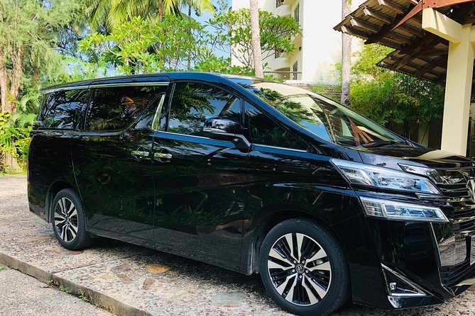 Hotel Riu Montego Bay Airport Shuttle Transfer - Arriving at Sangster International Airport, here is what the handoff feels like