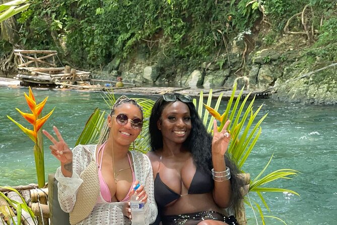 Jamaica Adventure: Bamboo Rafting, Negril Beach & Rick's Sunset - Entering Jamaica Without Wasting a Day
