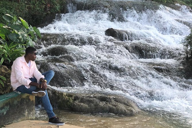 Jamaica Martha Brae River Rafting/Dunn’s River Falls Private Tour - Comfort and practical planning for an 8-hour day