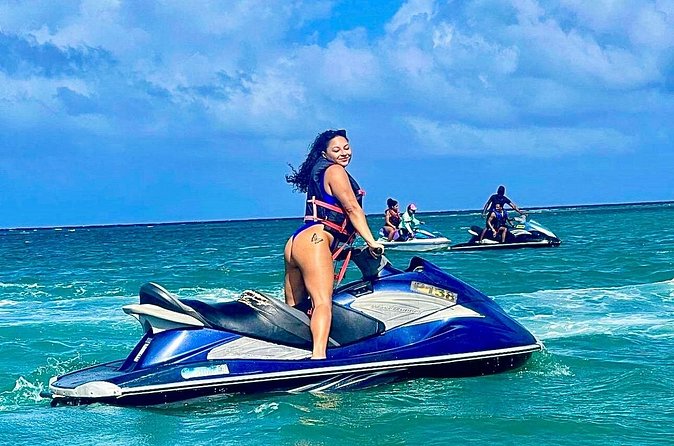 Jet Ski in Montego Bay - Safety Briefing and Life Jacket: The Part That Makes It Better