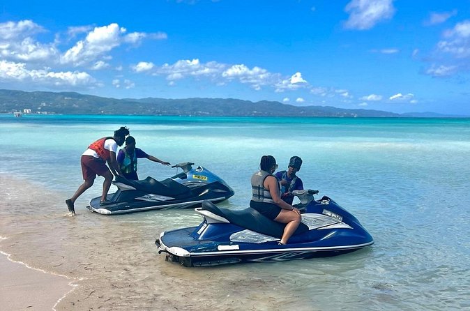 Jet Ski in Montego Bay - Riding Experience: Speed, Wave Hops, and 360 Turns