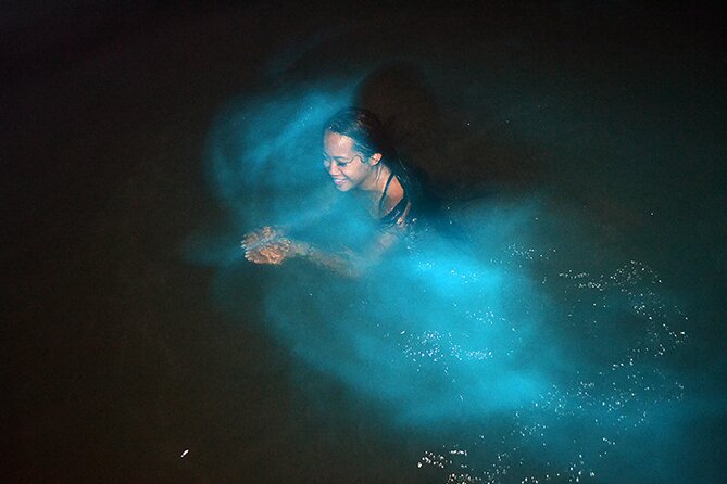 Luminous lagoon Night Tour Montego Bay - Lagoon glow: boat viewing or swimming, and how to choose
