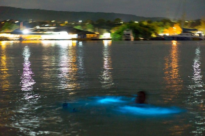 Luminous Lagoon Sightseeing Tour in Montego Bay - Love Travel Jamaica stop: semi-private drinks and a calmer start