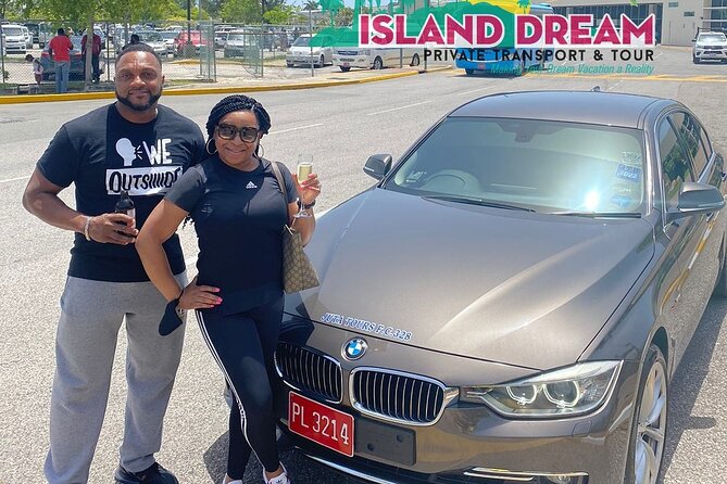 Luxury Transfer: Montego Bay Airport - Negril & Ocho Rios Resorts - Special Occasions: Birthdays, Anniversaries, and First-Day Celebrations