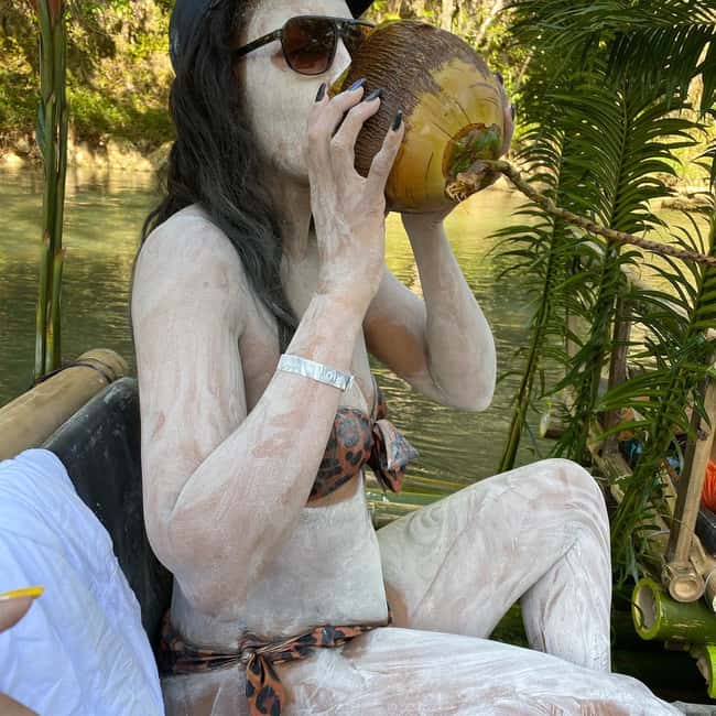 Marijuana Farm, Bamboo Rafting and Doctors Cave Beach Tour - Who this tour suits, and who should reconsider