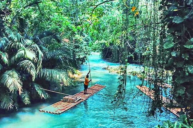 Martha Brae Rafting Experience w/Jerk Chicken Lunch, Montego Bay - The jerk chicken lunch at Scotchie’s: value and timing