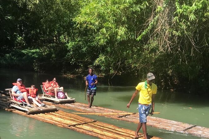 Martha Brae Rafting Ocho Rios, Runaway Bay, Falmouth&Montego Bay - Where you start, and how the ride sets the tone
