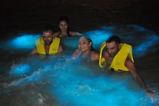 Martha Brae River Rafting & Luminous Lagoon Private Tour Falmouth - Service Quality and the Oraine Factor