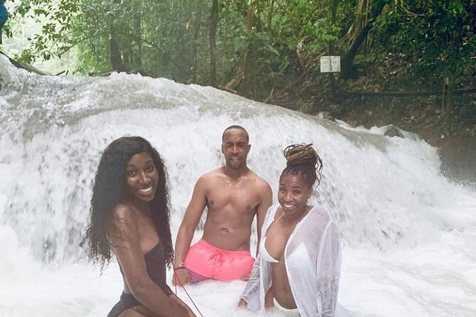 Mayfield Falls Tour with Lunch, drink, Entry & Transp(Original) - Plantations, Local Stops, and the Limestone Surprise